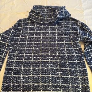 Women’s cozy turtleneck sweater